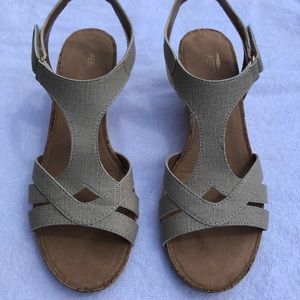 Aerosoles sandal wedges (9)